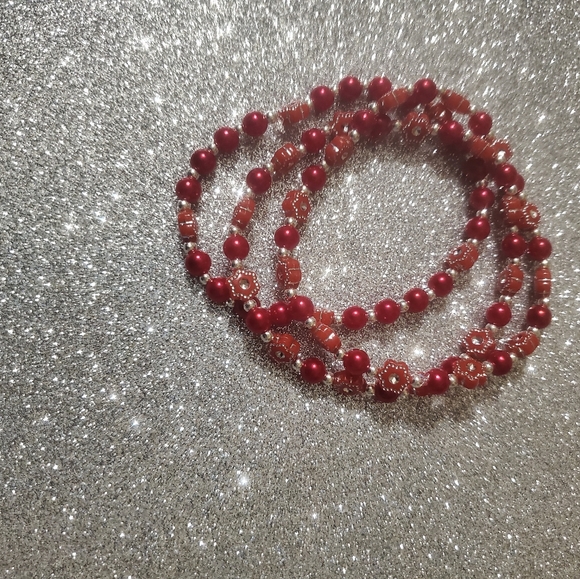 BEAUTIFUL 3-PIECE BEADED RED & SILVER BRACELETS SET FOR A SPECIAL GIFT. - Picture 6 of 7